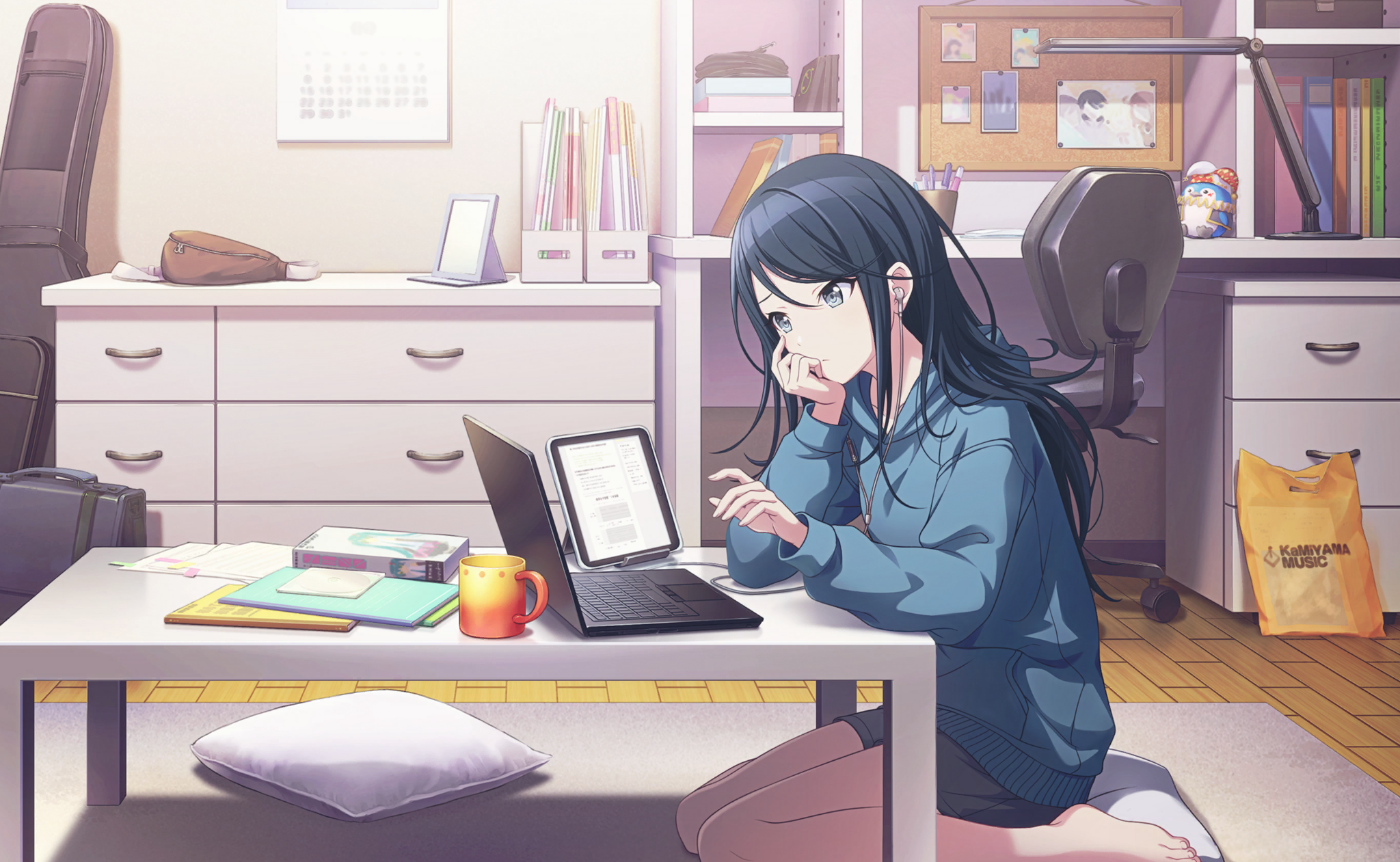 Ichika incidentally not wearing shoes OR SOCKS while in her room using her computer